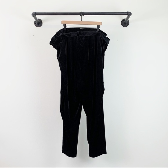 NWT Eloquii Velvet High Waisted Paperbag Pull On Tie Waist Pants In Black - Picture 7 of 8